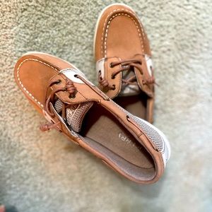 Sperry boat shoes